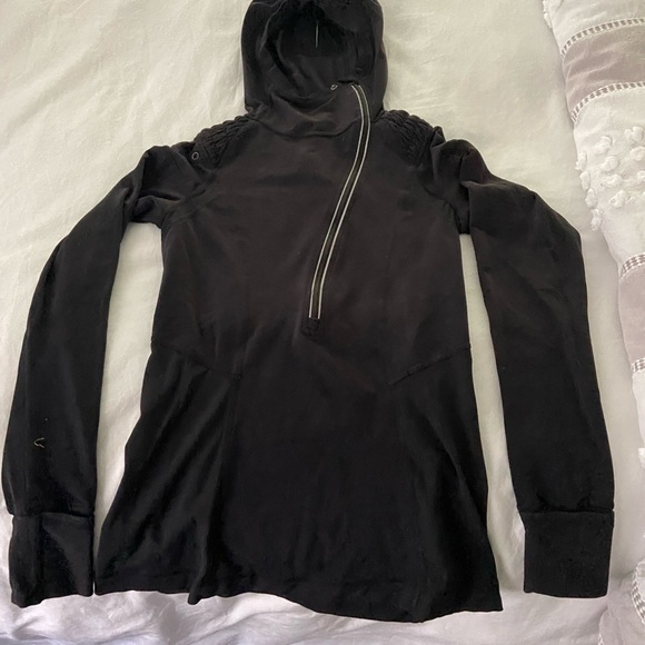 Lululemon Run For It Pullover - Picture 3 of 3